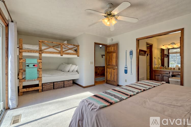 Clayton House: 2057 GA 197