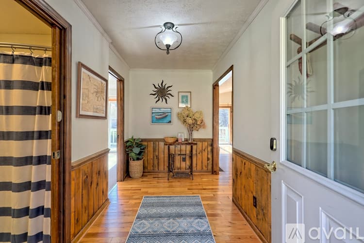 Clayton House: 2057 GA 197