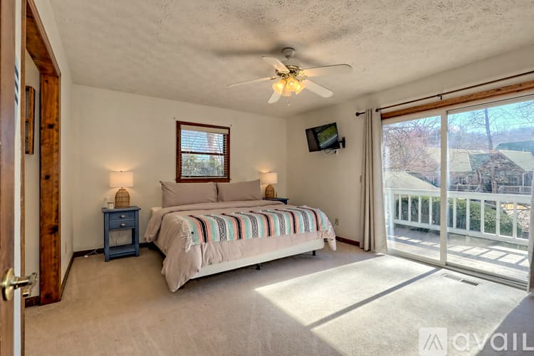 Clayton House: 2057 GA 197