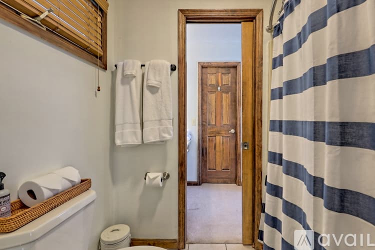 Clayton House: 2057 GA 197