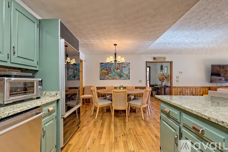 Clayton House: 2057 GA 197