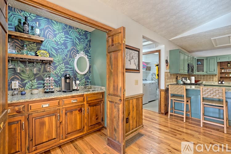 Clayton House: 2057 GA 197