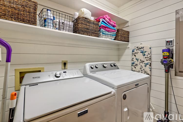 Clayton House: 2057 GA 197
