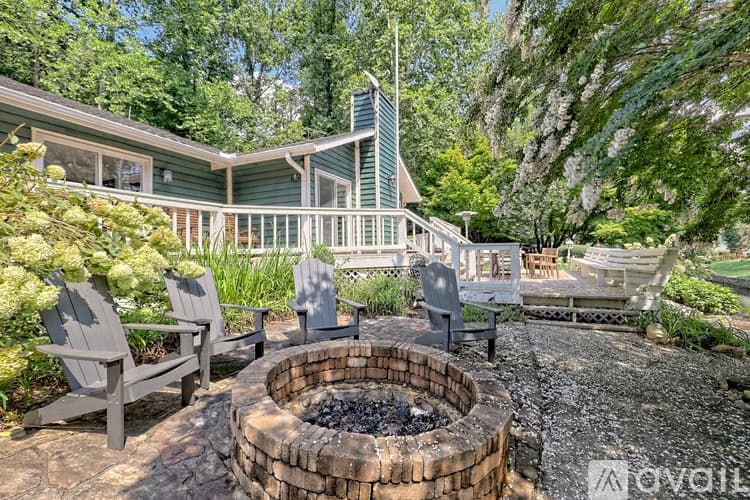Clayton House: 2057 GA 197