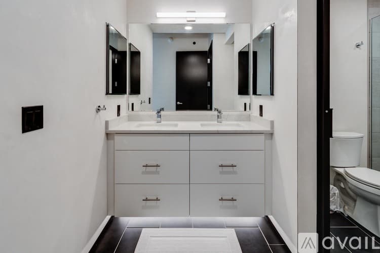 Madison Condo: 211 South Henry Street