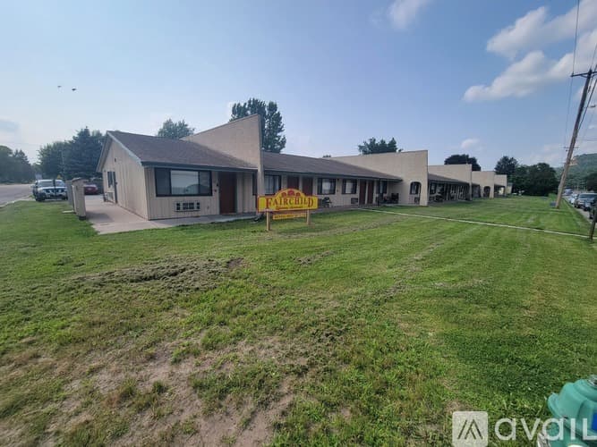 La Crosse Apartment: 2222 32nd St S