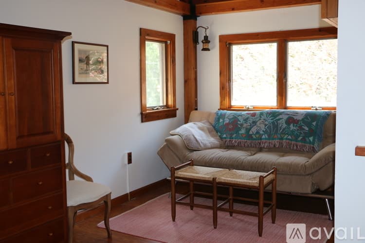 New Marlborough House: 104 Underwood Road