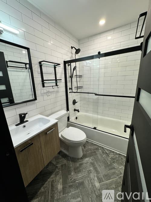 Newark Apartment: 378 Broad Street