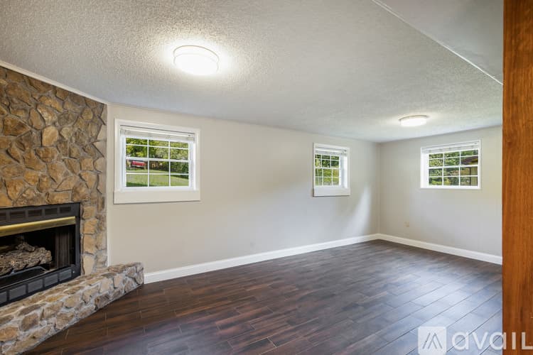 Knoxville House: 1505 Aldenwood Ln