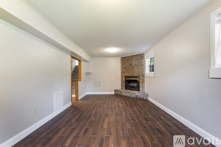 Knoxville House: 1505 Aldenwood Ln