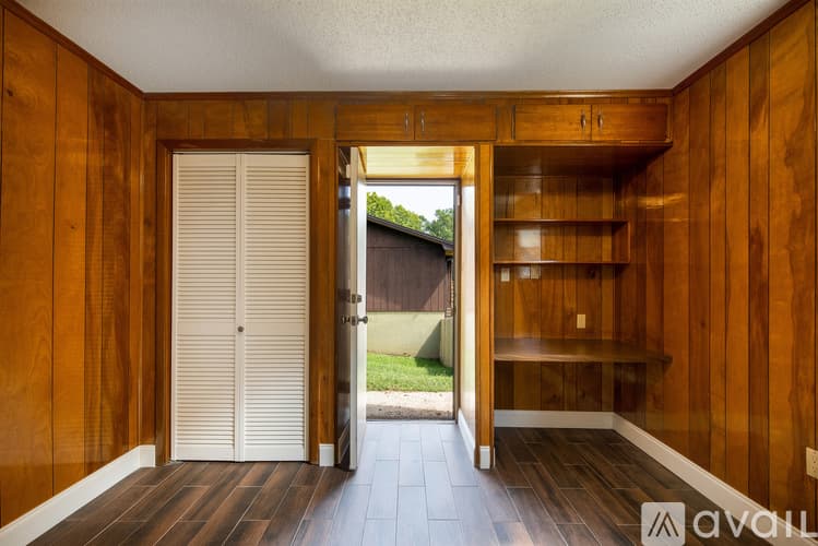 Knoxville House: 1505 Aldenwood Ln
