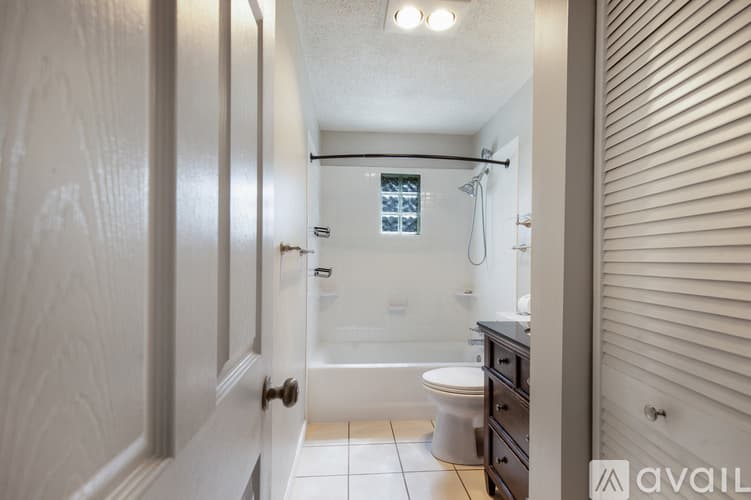 Knoxville House: 1505 Aldenwood Ln