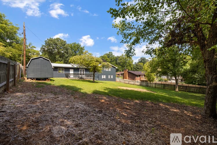 Knoxville House: 1505 Aldenwood Ln