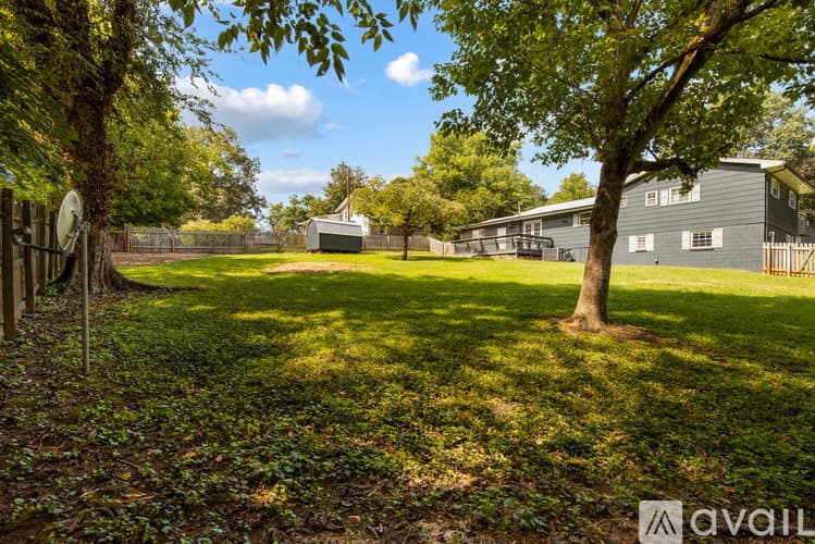 Knoxville House: 1505 Aldenwood Ln
