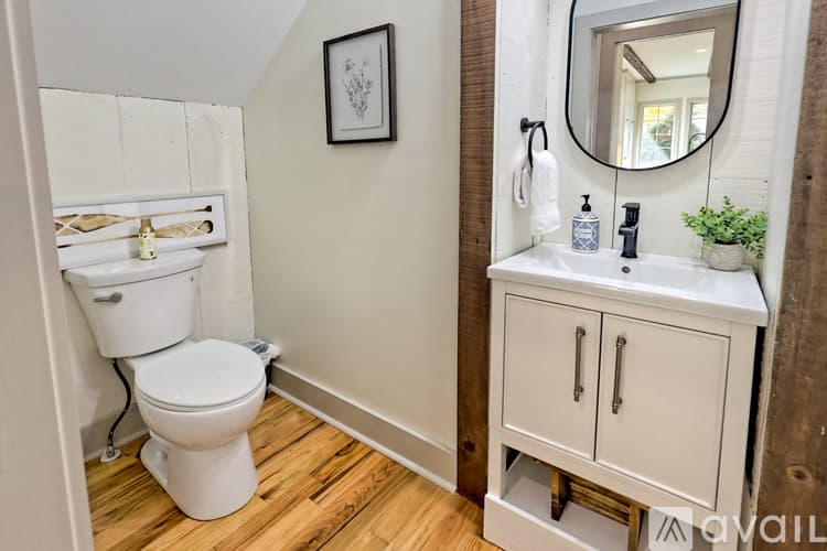 Clayton House: 171 Timpson Cove Rd