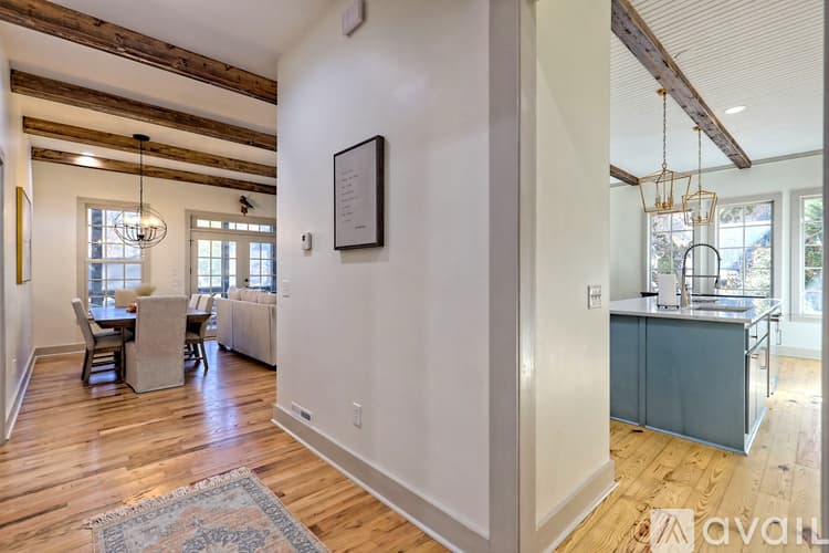 Clayton House: 171 Timpson Cove Rd