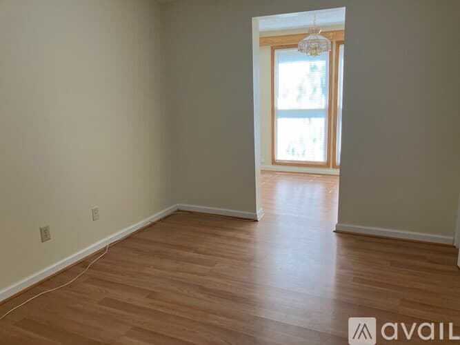 Suwanee House: 577 Virginia Ave