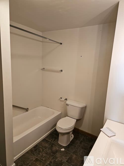 Waterville Apartment: 123 South 2nd Street