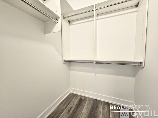 Chicago Condo: 3937 N Janssen Ave