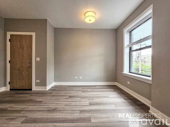 Chicago Condo: 3937 N Janssen Ave