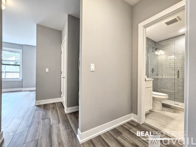 Chicago Condo: 3937 N Janssen Ave