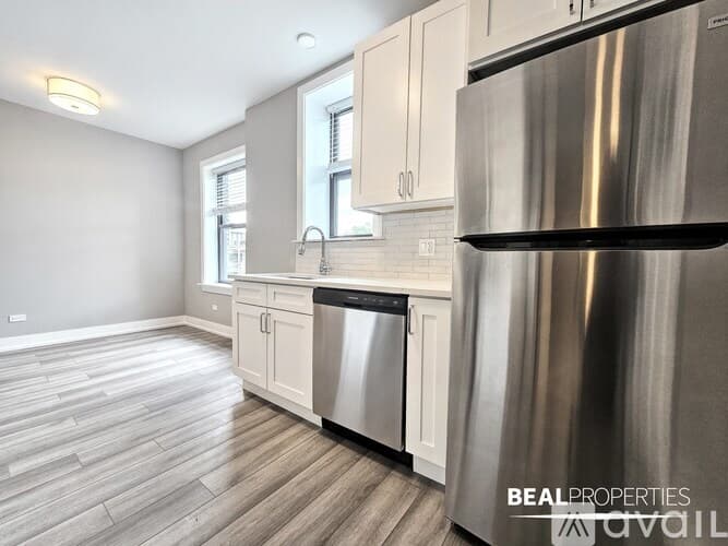 Chicago Condo: 3937 N Janssen Ave