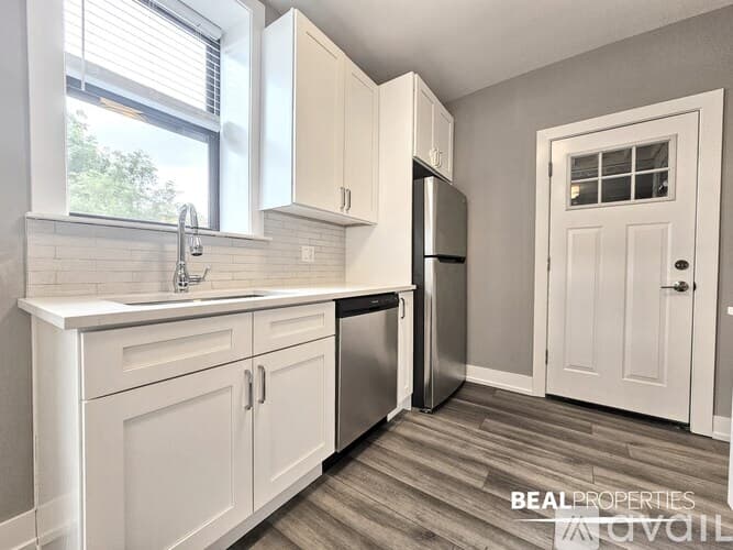 Chicago Condo: 3937 N Janssen Ave