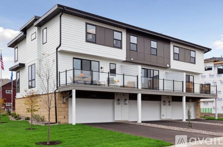Lakeville Townhome: 5017 161st Street West