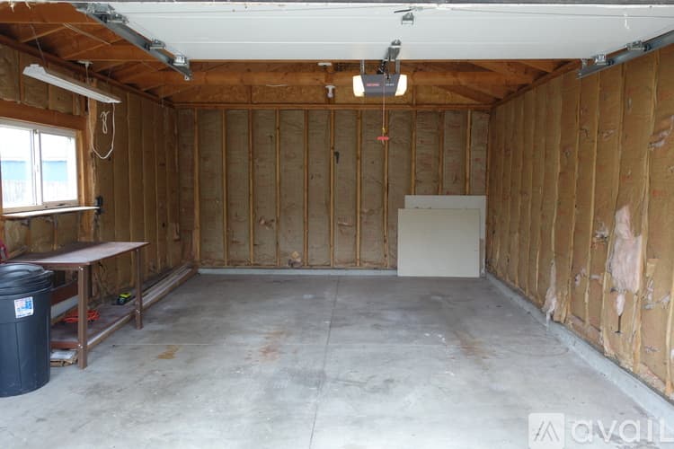 Columbus House: 5289 Eisenhower Rd
