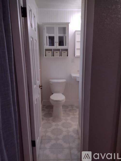 Ocala House: 720 NE 17th Ct