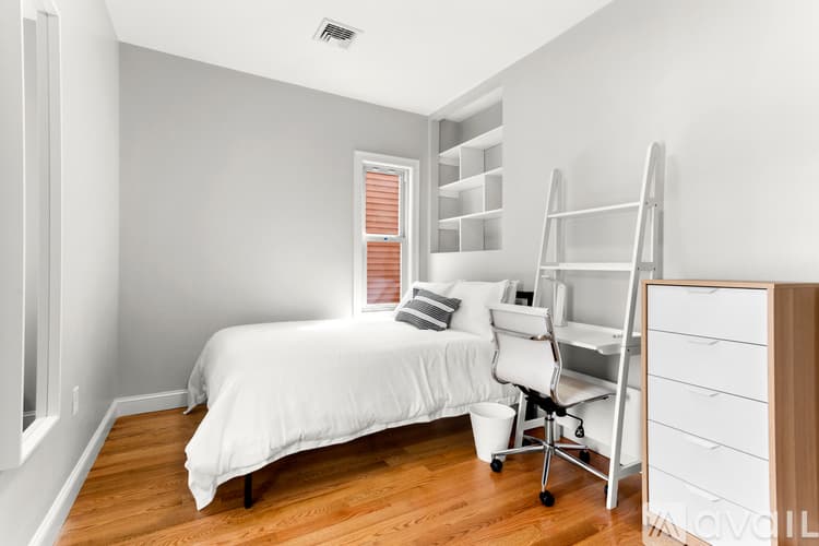 Boston Apartment: 1047 Saratoga St
