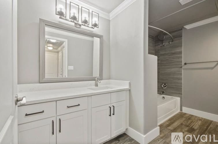 Fort Worth Apartment: 5700 Sandshell Dr