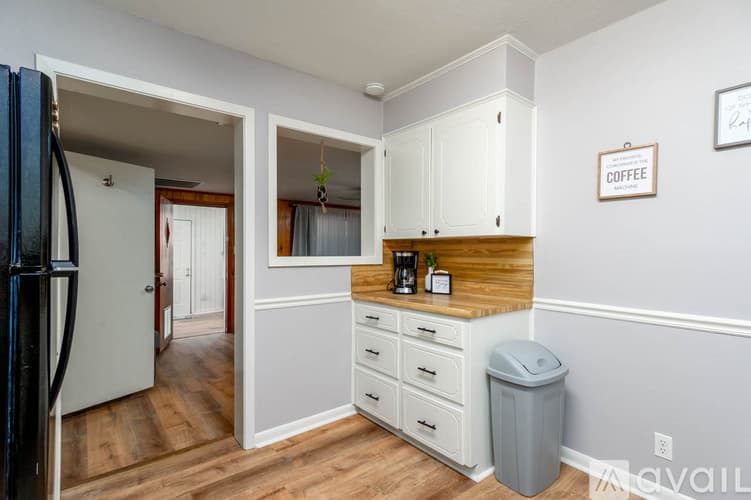 Jacksonville House: 312 Warren St