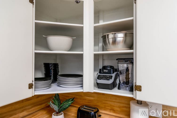 Jacksonville House: 312 Warren St