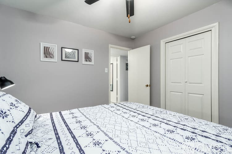 Jacksonville House: 312 Warren St