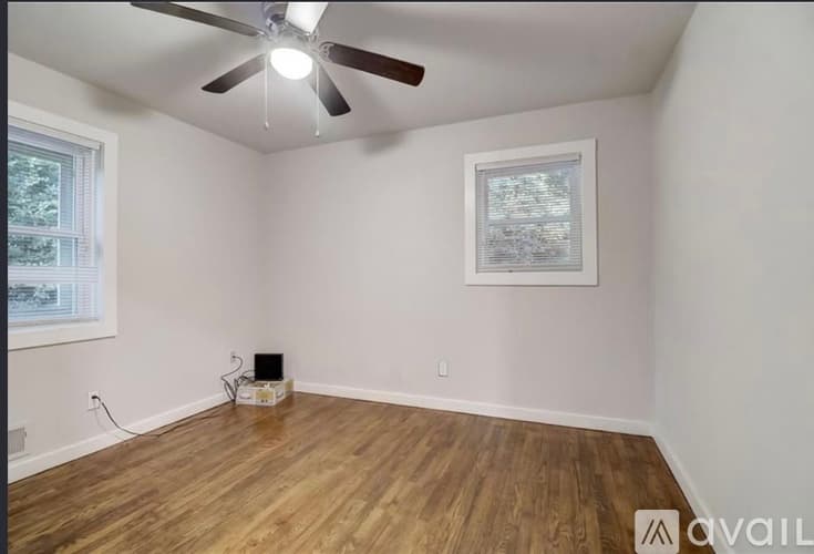 Atlanta House: 271 Childs Drive Northwest