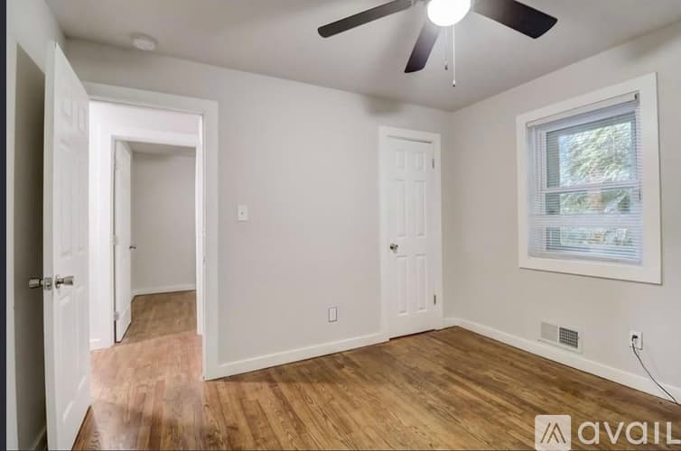 Atlanta House: 271 Childs Drive Northwest