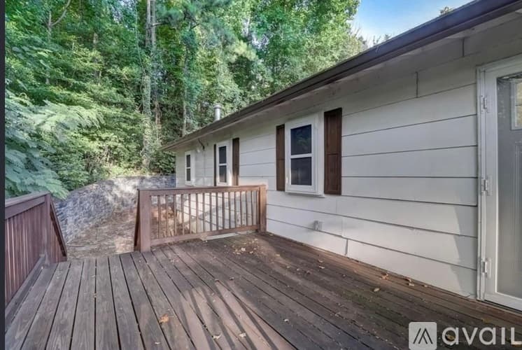 Atlanta House: 271 Childs Drive Northwest