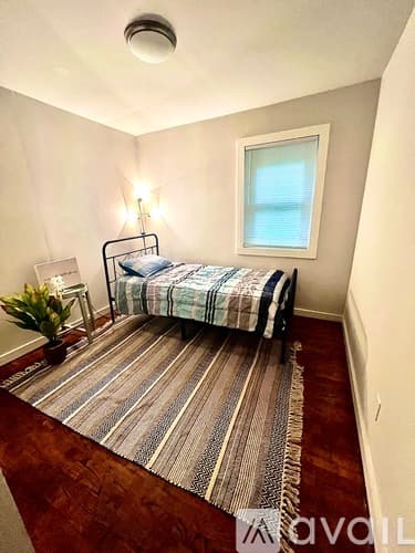 Atlanta House: 271 Childs Drive Northwest