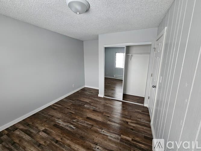 La Crosse Apartment: 514 10th St N