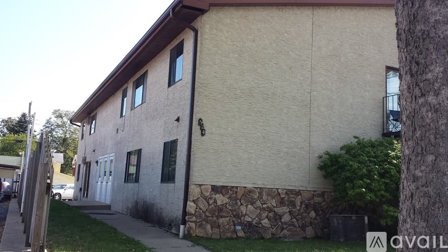 La Crosse Apartment: 514 10th St N