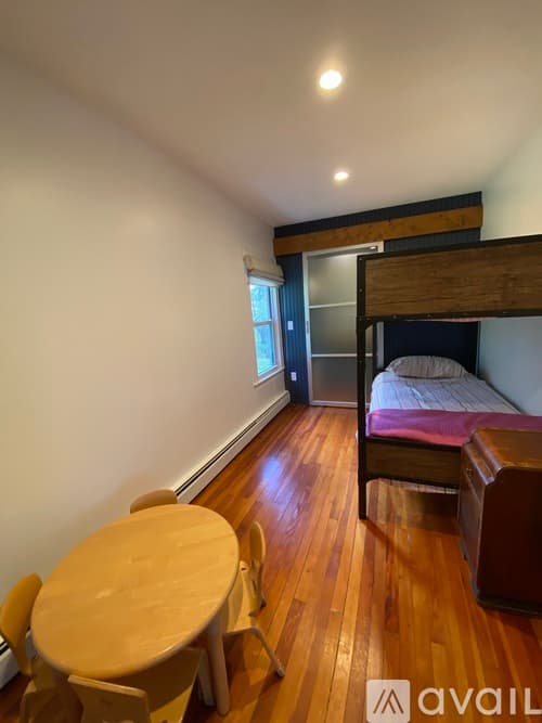 Litchfield House: 120 Looking Glass Hill Road