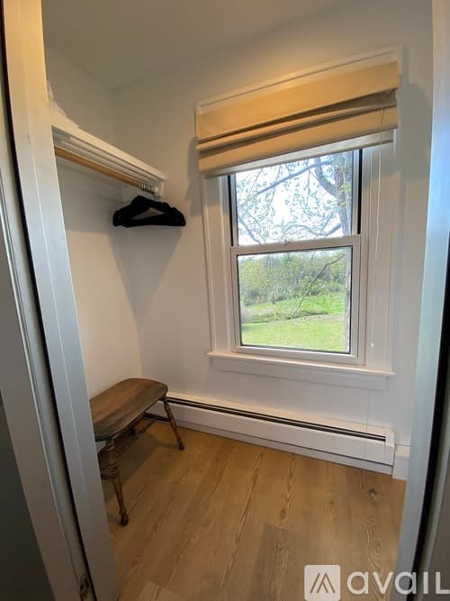 Litchfield House: 120 Looking Glass Hill Road
