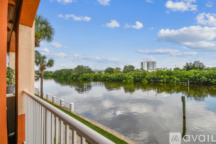 Tampa Condo: 5000 Culbreath Key Way