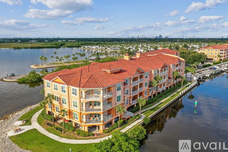 Tampa Condo: 5000 Culbreath Key Way