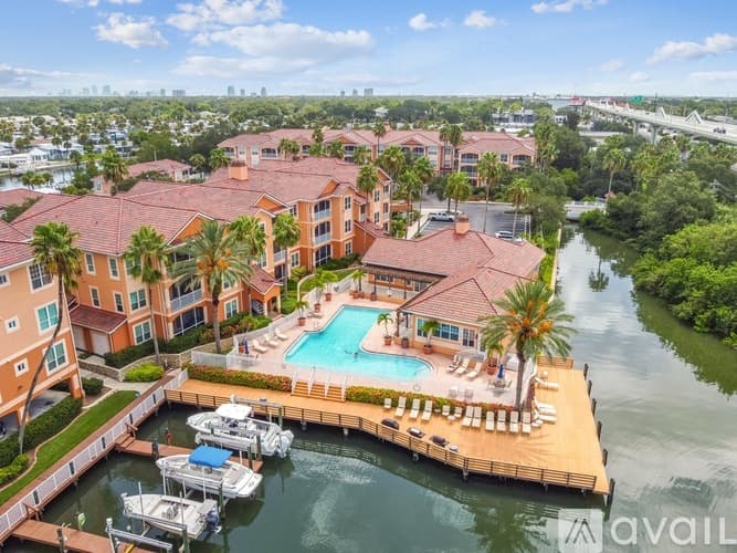 Tampa Condo: 5000 Culbreath Key Way