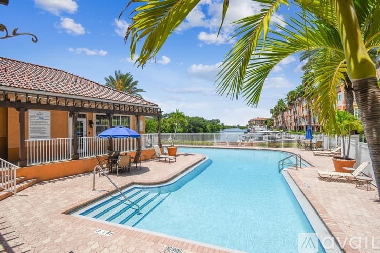 Tampa Condo: 5000 Culbreath Key Way