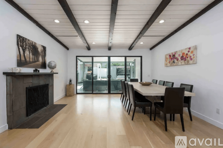 Los Angeles House: 23032 Mariano St
