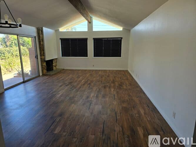 Montebello House: 724 North 1st Street