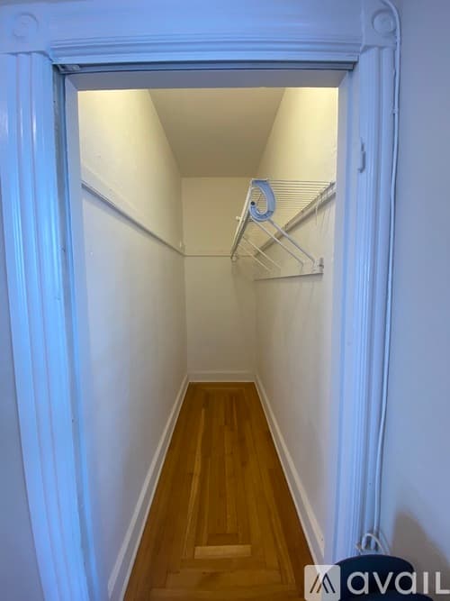 Pawtucket House: 13 Magill Street 2